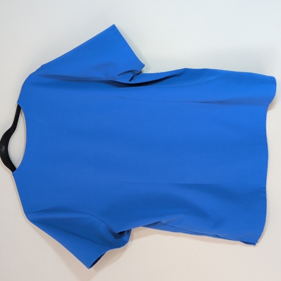 FIGS Catarina Winning Blue Short Sleeve Blue Scrub Top XL - Picture 3 of 10